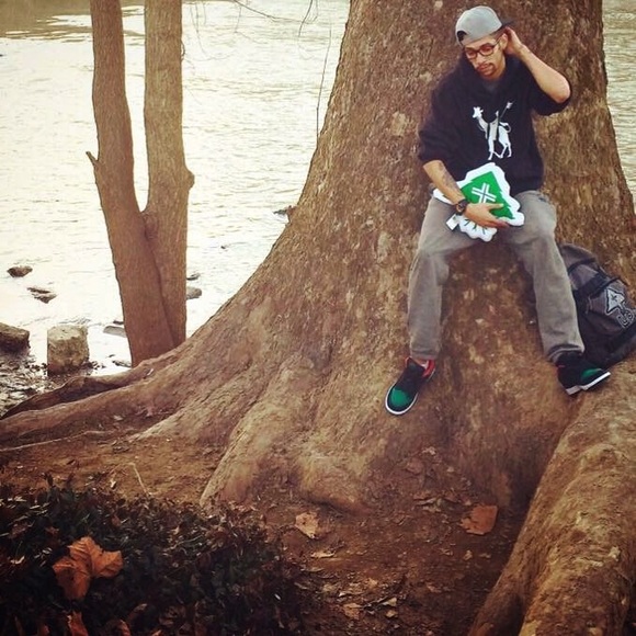 Meet your Posher, Michael LRG-Rep - Picture 8 of 12